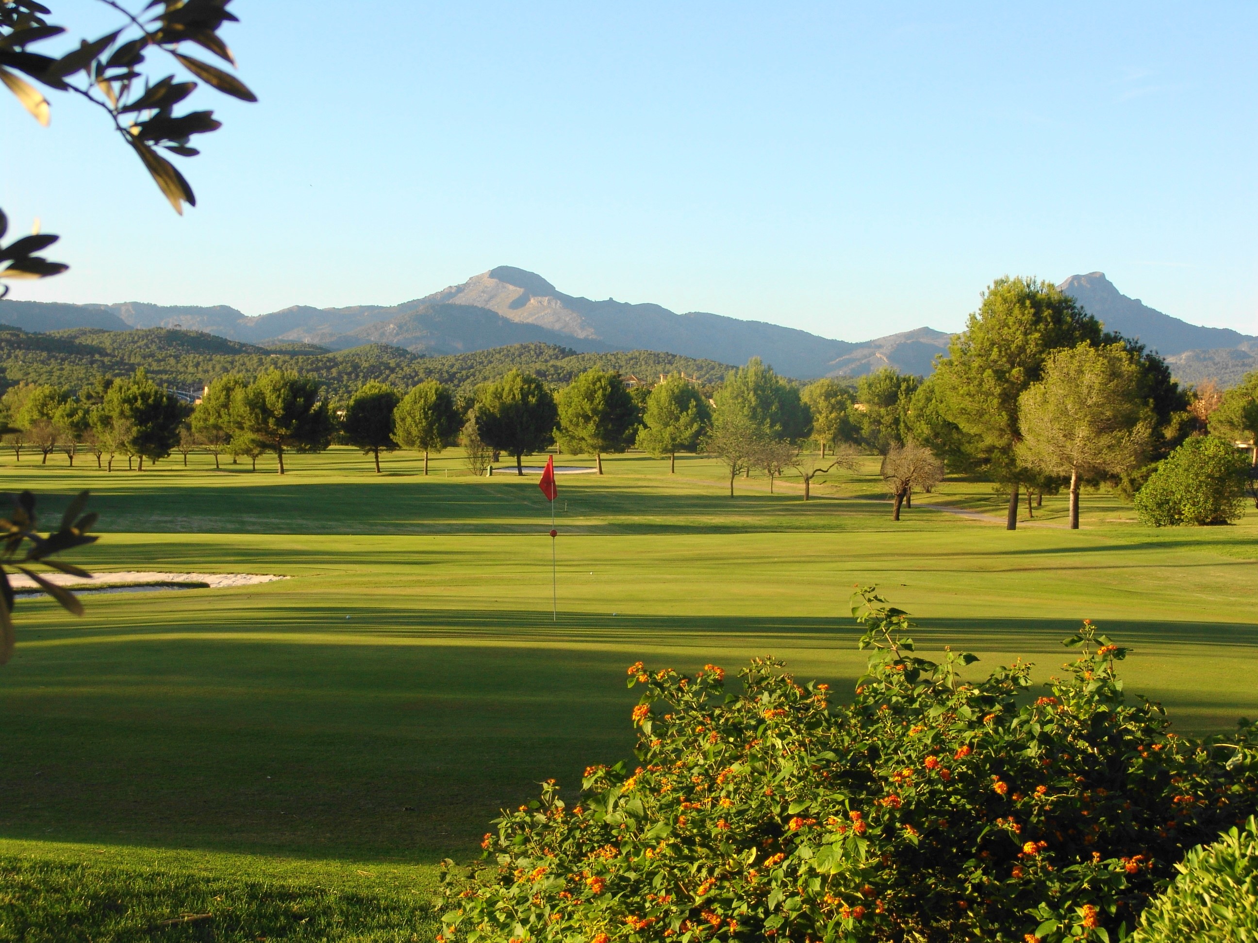 Illeslex participa en la vuelta del European Tour Golf a Mallorca...